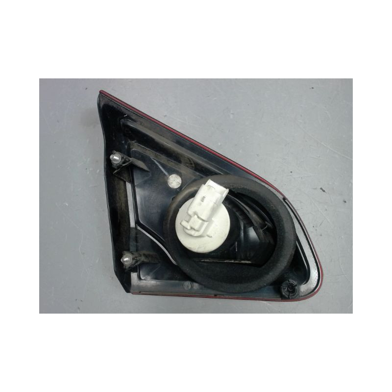 FEU ARRIERE INTERIEUR DROIT NISSAN QASHQAI