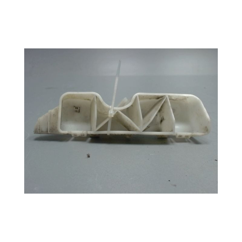 SUPPORT PARE-CHOC AVD NISSAN QASHQAI