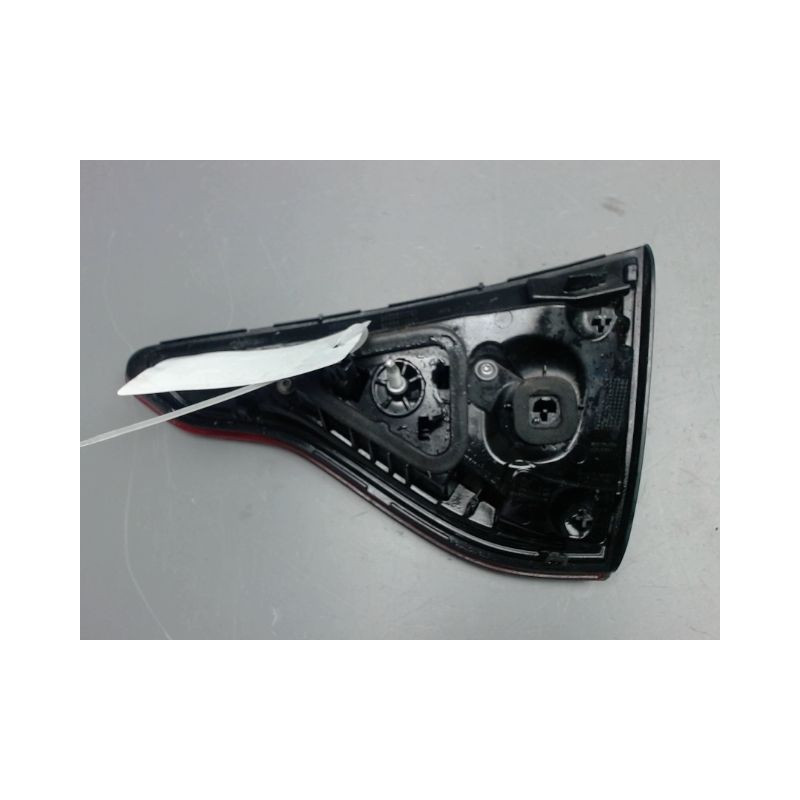 FEU ARRIERE INTERIEUR GAUCHE RENAULT CLIO 5  DIESEL