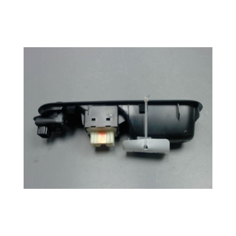 COMMANDE LEVE-GLACE PORTE AVG RENAULT TWINGO 3 1.0I - 12V