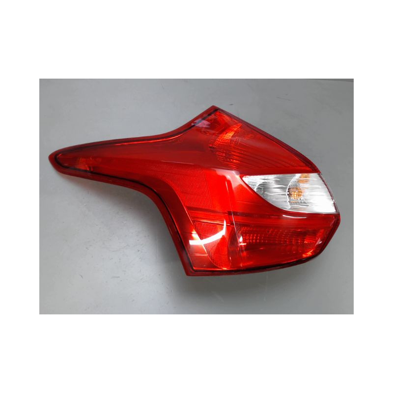 FEU ARRIERE GAUCHE  FORD FOCUS