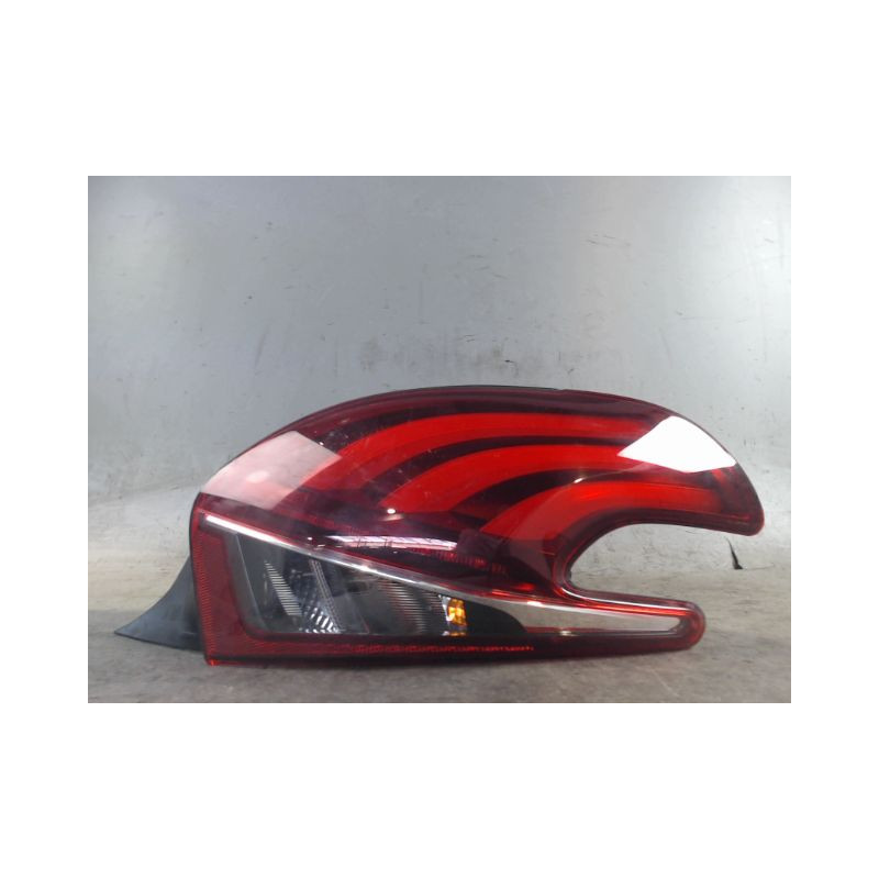 FEU ARRIERE DROIT PEUGEOT 208