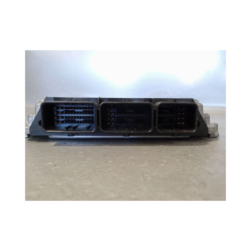 CALCULATEUR MOTEUR RENAULT MEGANE