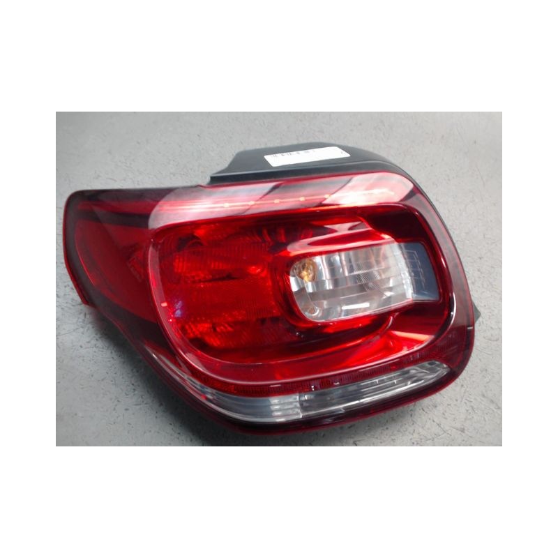 FEU ARRIERE GAUCHE  CITROEN DS3