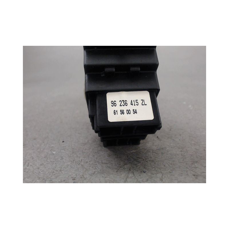 COMMANDE CLIGNOTANT CITROEN SAXO