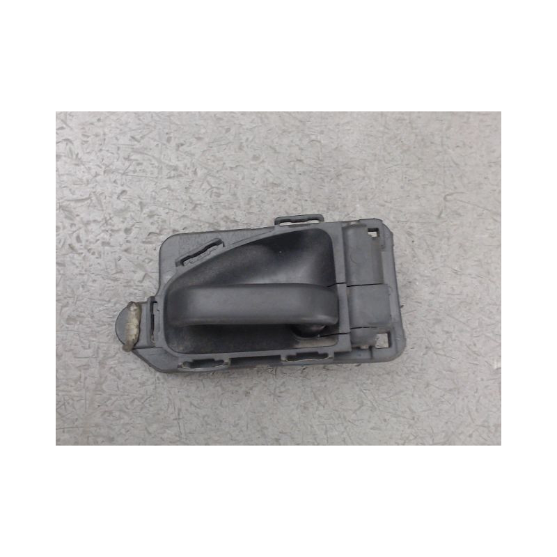 POIGNEE INTERIEURE PORTE AVANT DROIT CITROEN SAXO