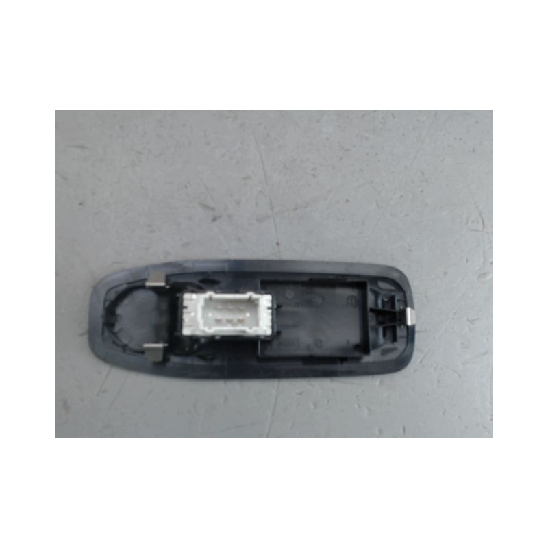 COMMANDE LEVE-GLACE PORTE AVD PEUGEOT 208