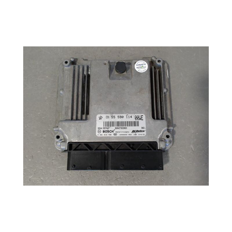 CALCULATEUR MOTEUR OPEL CORSA