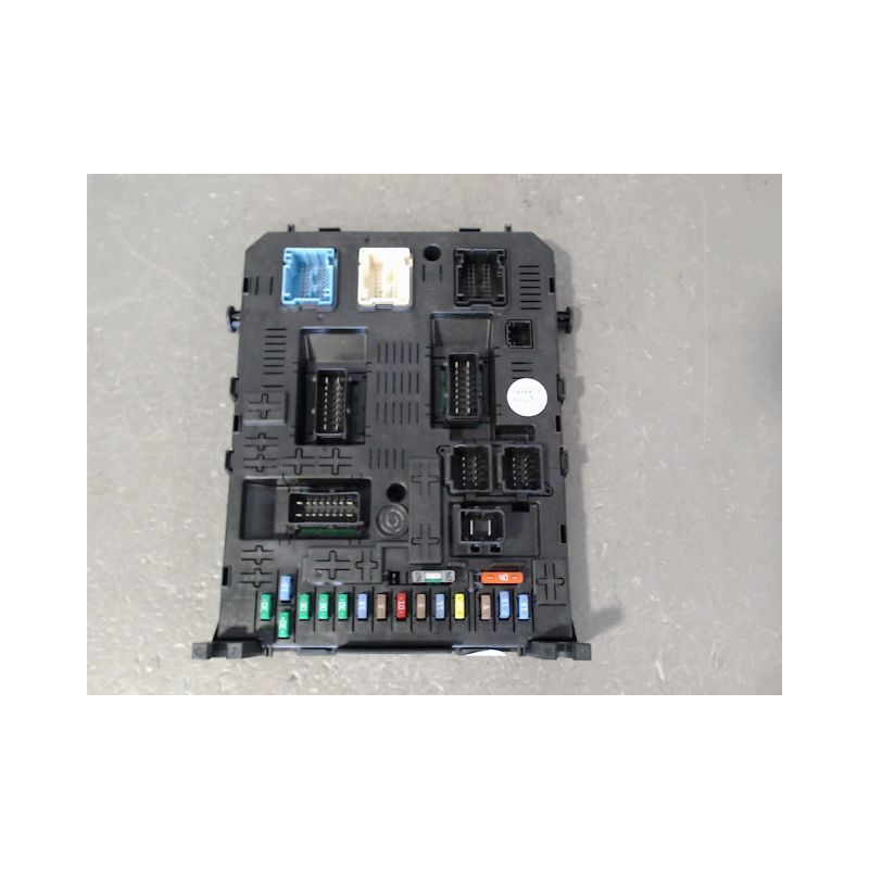 BOITIER GESTION HABITACLE PEUGEOT 3008
