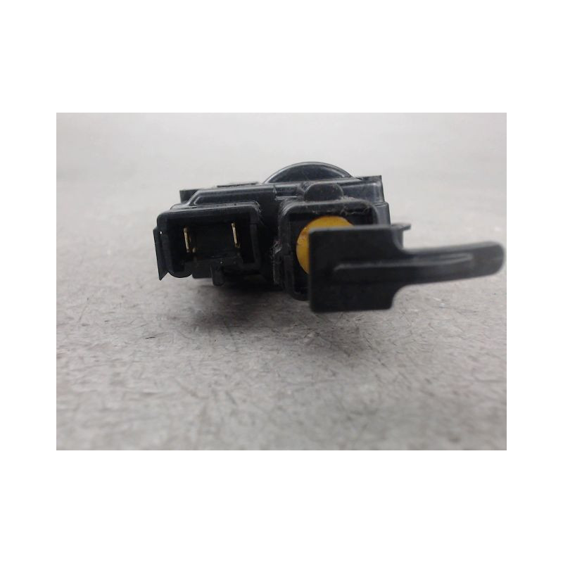 ACTIONNEUR TRAPPE CARBURANT RENAULT CLIO