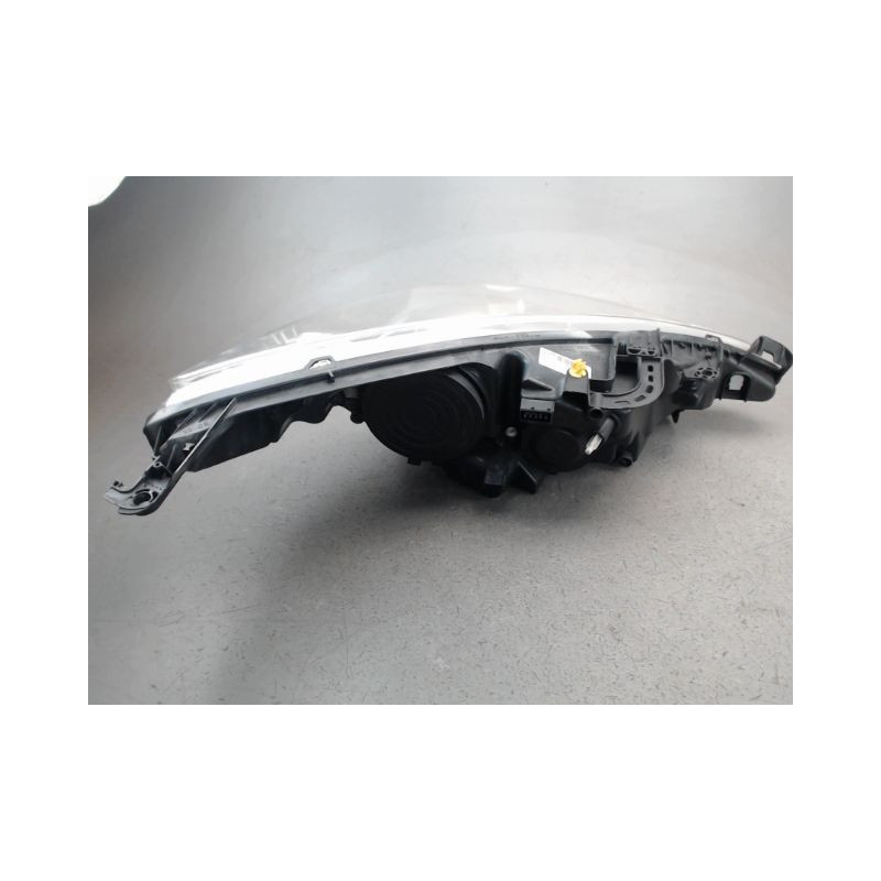 PHARE GAUCHE PEUGEOT 207