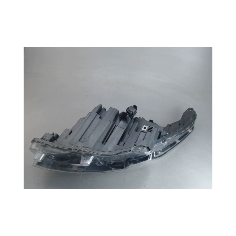 PHARE DROIT PEUGEOT 5008