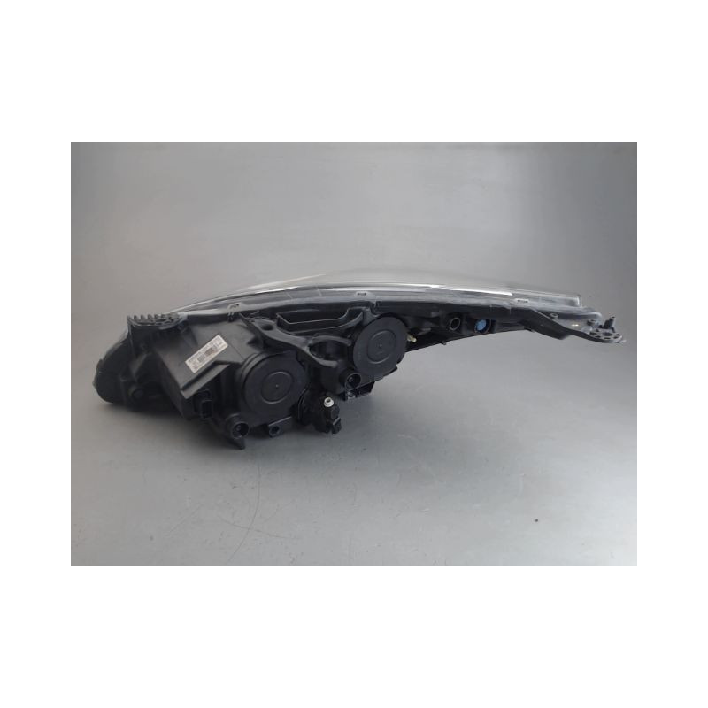 PHARE DROIT PEUGEOT 5008