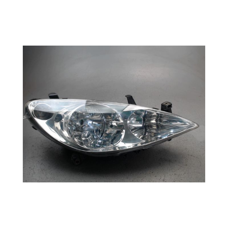 PHARE DROIT PEUGEOT 307