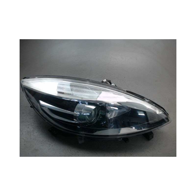 PHARE DROIT RENAULT MEGANE