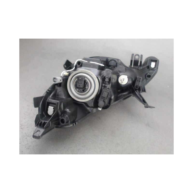 PHARE DROIT PEUGEOT 108