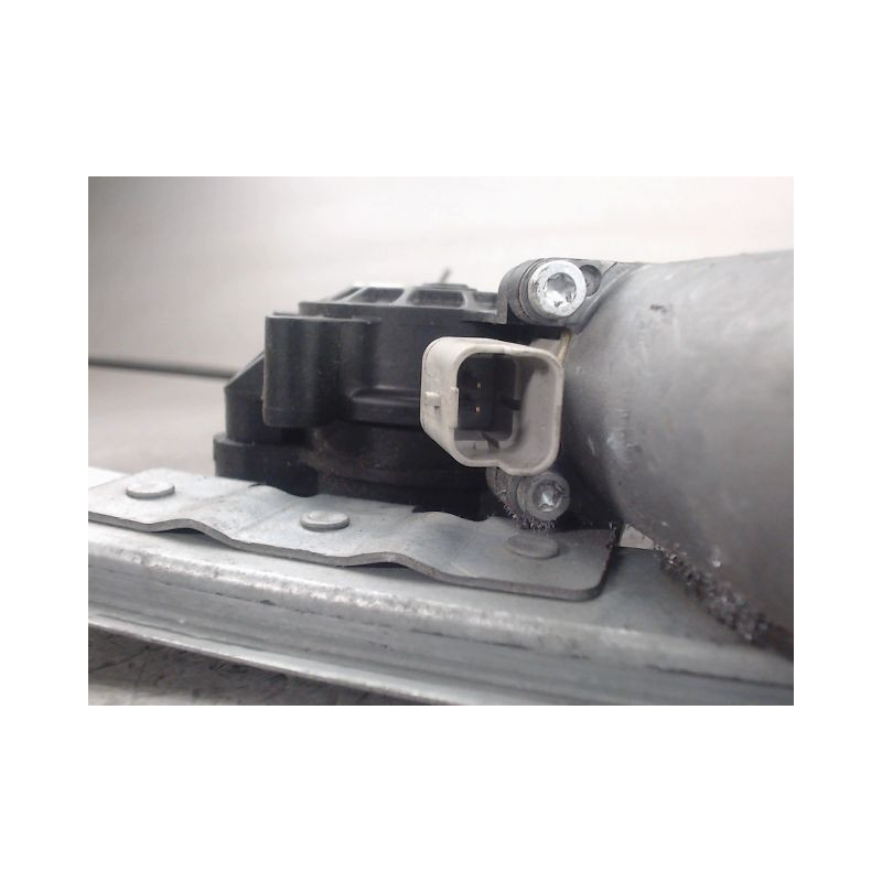 MECANISME LEVE-GLACE AVANT DROIT PEUGEOT 206