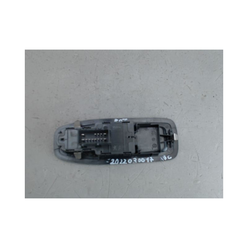 COMMANDE LEVE-GLACE PORTE AVG PEUGEOT 208