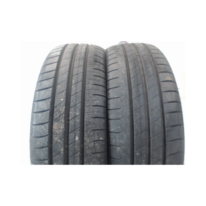 Paire de pneus GOOD YEAR EFFICIENT GRIP 185 60 15 88 H