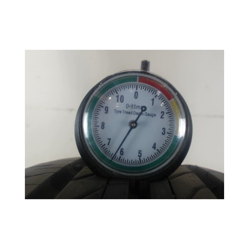 Paire de pneus CONTINENTAL ULTRACONTACT 185 60 15 84 H