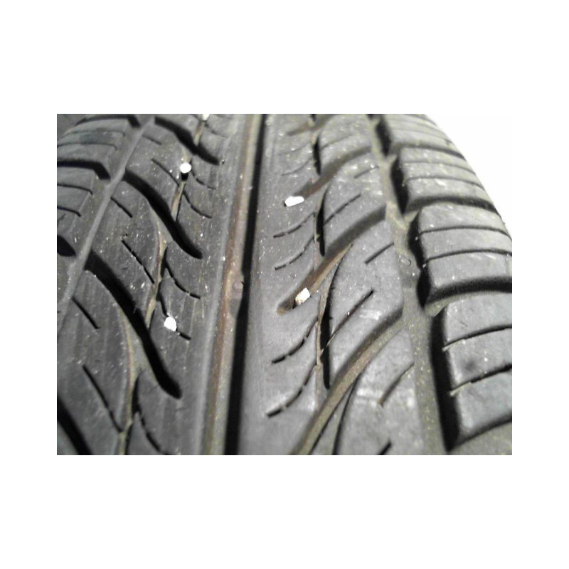 Paire de pneus TAURUS TOURING 155 65 14 75 T