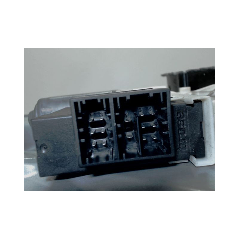 MECANISME+MOTEUR LEVE-GLACE AVANT GAUCHE SEAT IBIZA