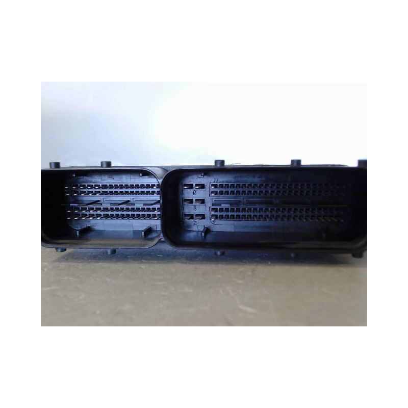 CALCULATEUR MOTEUR VOLKSWAGEN GOLF