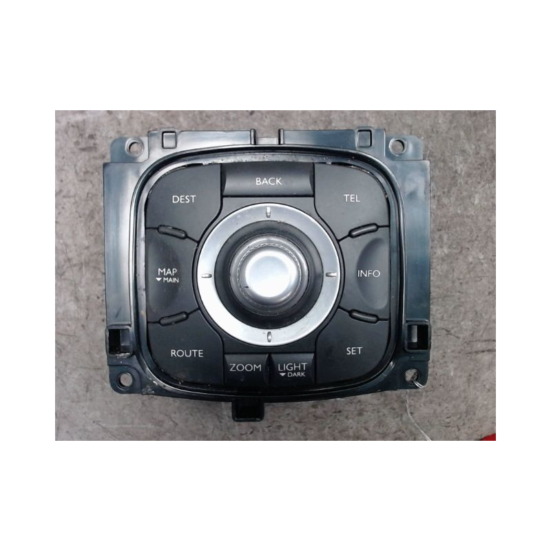 COMMANDE GPS RENAULT LAGUNA