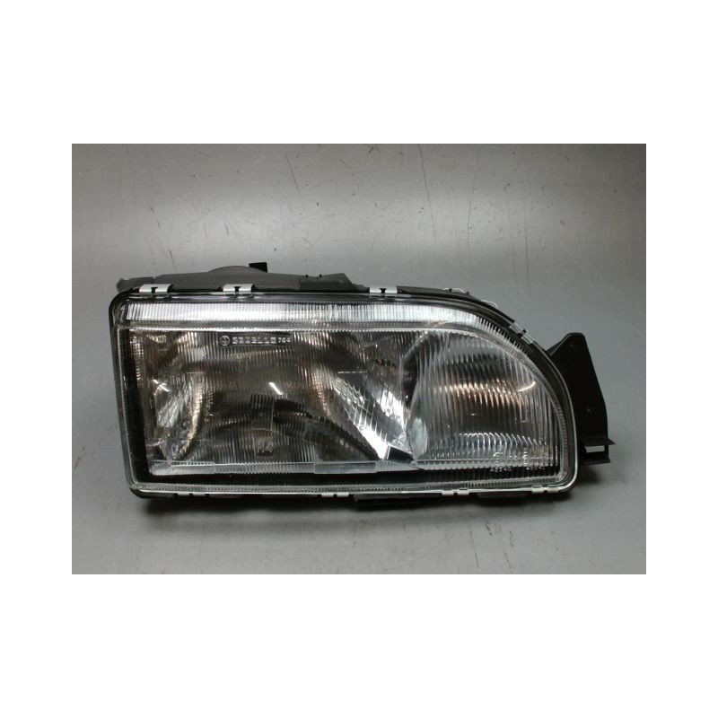 PHARE DROIT FORD SIERRA