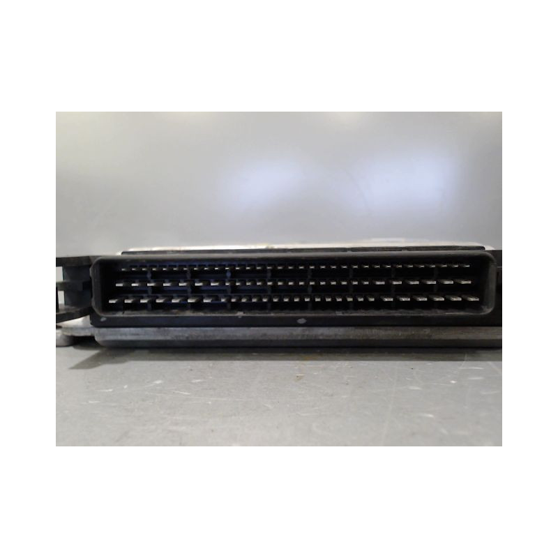 CALCULATEUR MOTEUR PEUGEOT 607