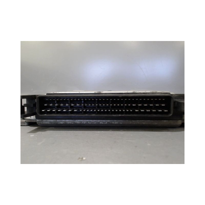 CALCULATEUR MOTEUR CITROEN XSARA