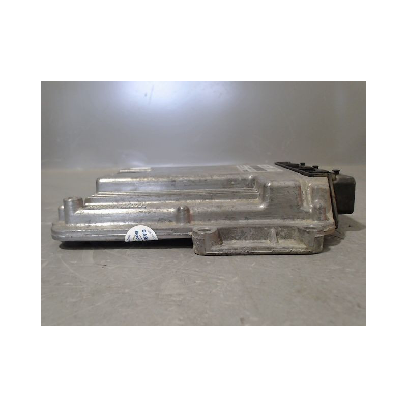 CALCULATEUR MOTEUR RENAULT ESPACE