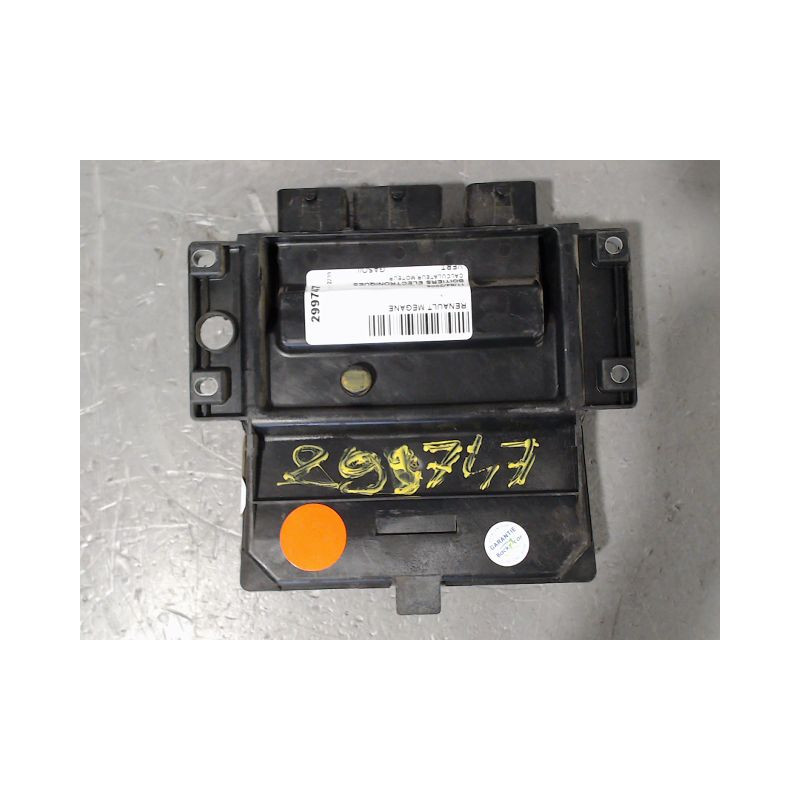CALCULATEUR MOTEUR RENAULT MEGANE