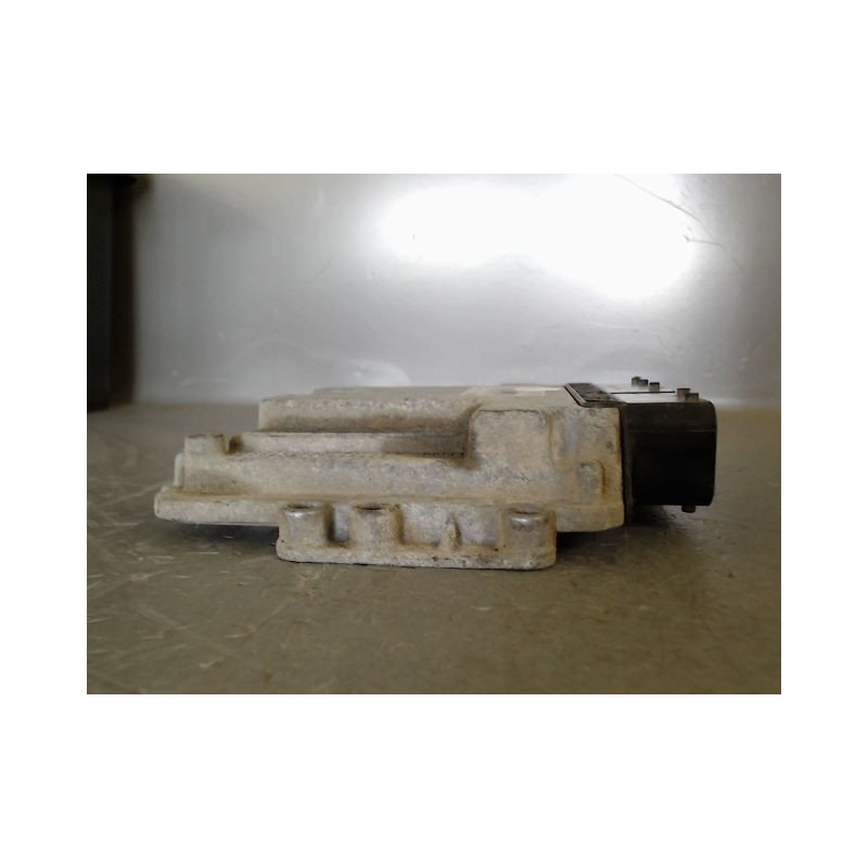 CALCULATEUR MOTEUR OPEL ASTRA