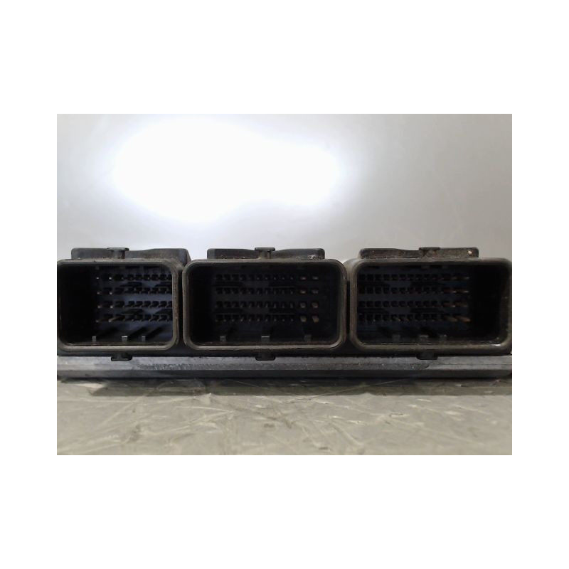 CALCULATEUR MOTEUR RENAULT MEGANE