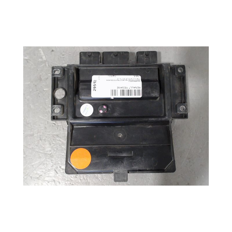 CALCULATEUR MOTEUR RENAULT MEGANE