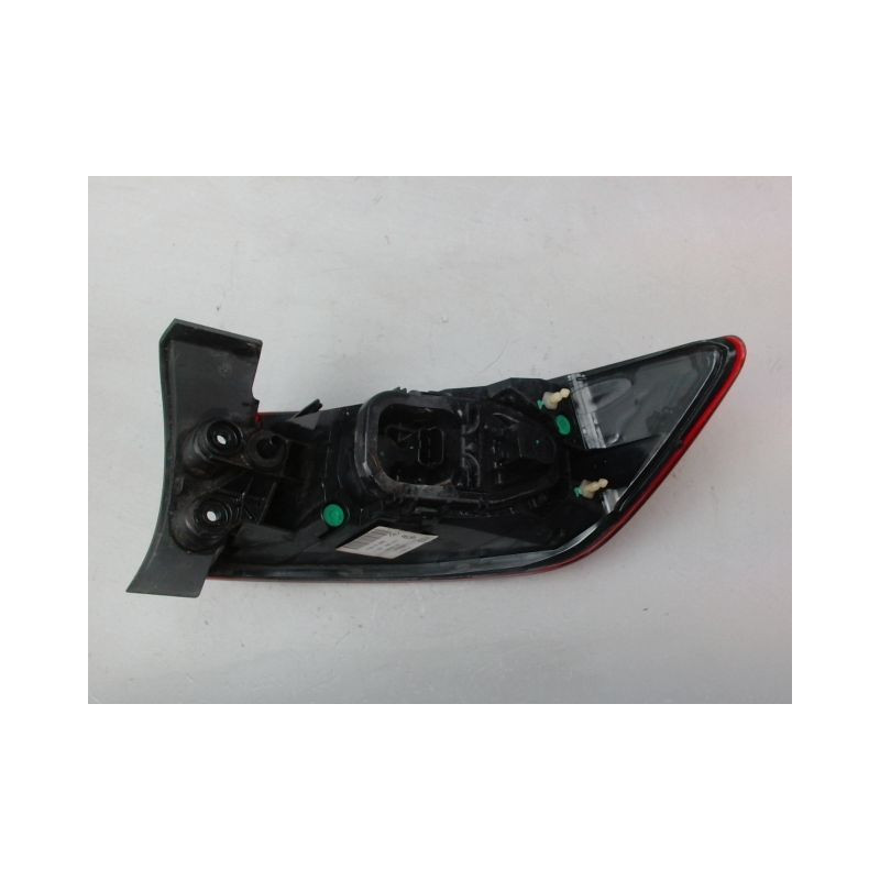 FEU ARRIERE GAUCHE  RENAULT CLIO IV Phase 1 2012-...