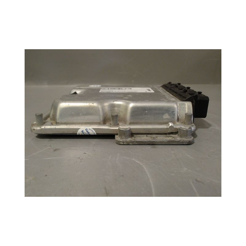 CALCULATEUR MOTEUR RENAULT LAGUNA