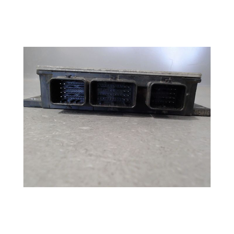 CALCULATEUR MOTEUR RENAULT KANGOO