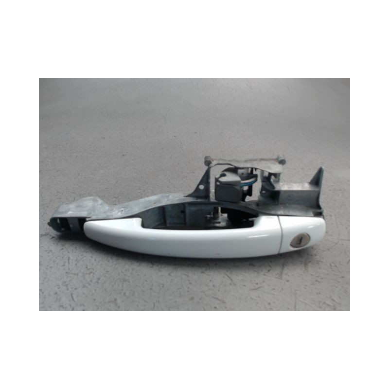 POIGNEE EXTERIEURE PORTE AVANT GAUCHE PEUGEOT 208