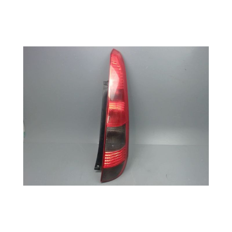 FEU ARRIERE DROIT FORD FIESTA 02 -05
