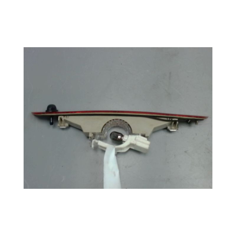FEUX STOP SUPPLEMENTAIRE FORD FIESTA 02 -05