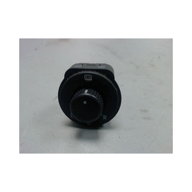 COMMANDE RETROVISSEUR EXTERIEUR ELECTRIQUE VOLKSWAGEN POLO 5 PHASE 1  DIESEL