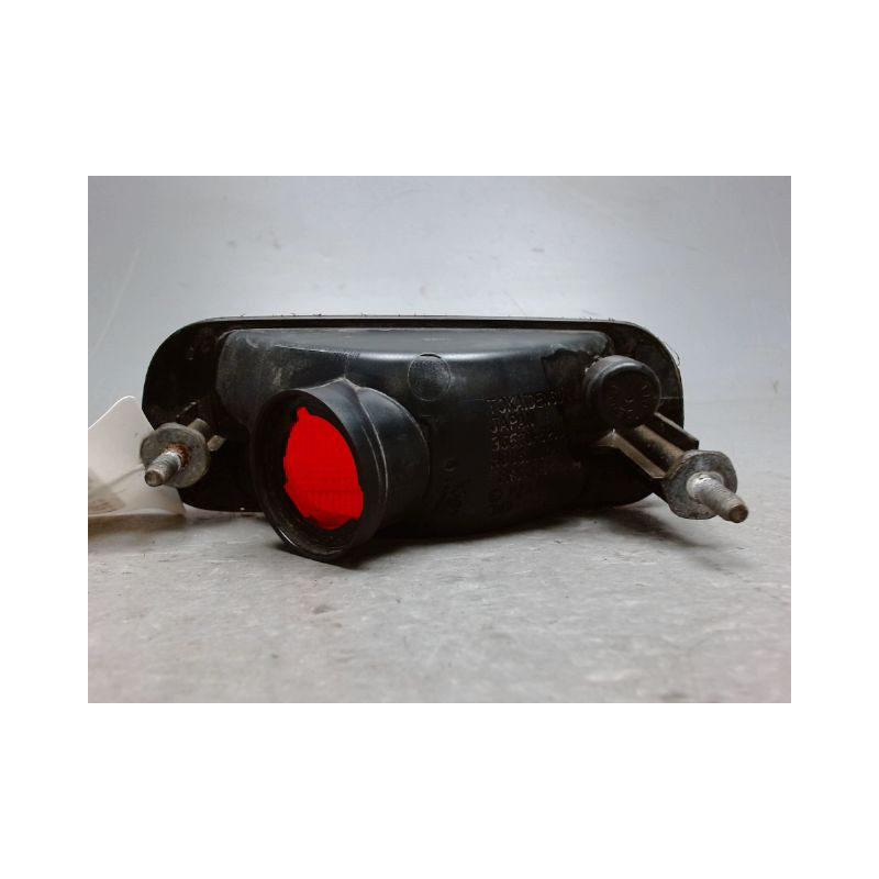 FEU BROUILLARD CENTRAL ARRIERE SUZUKI SWIFT 3 1.3 DDIS - 16V TURBO