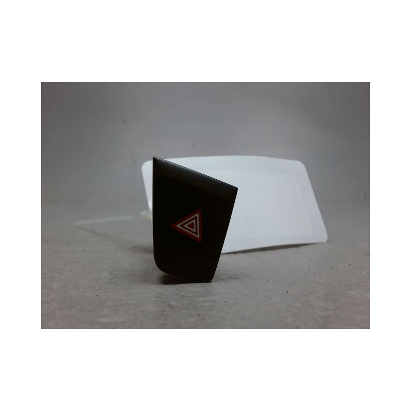 BOUTON DE WARNING CITROEN C-ELYSEE