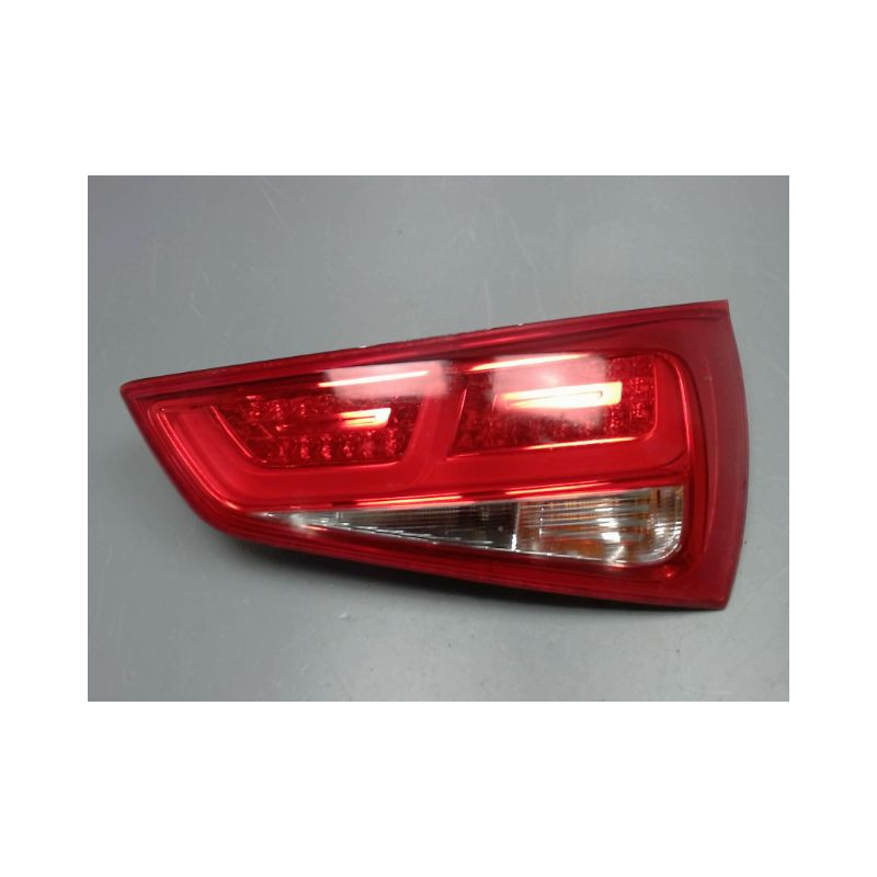 FEU ARRIERE DROIT AUDI A1 1 PHASE 1 1.6 TDI - 16V TUR