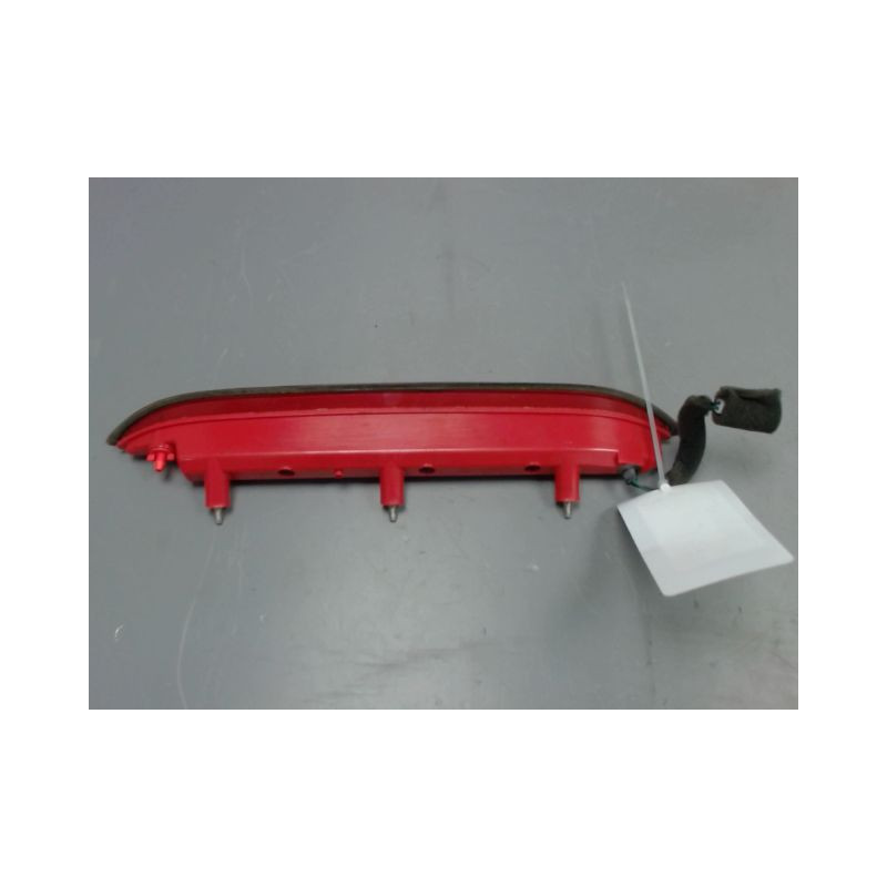 FEUX STOP SUPPLEMENTAIRE KIA RIO