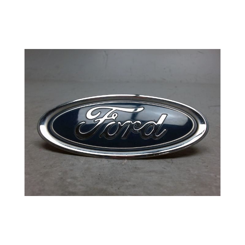 SIGLE CALANDRE FORD FOCUS 3 PHASE 2  DIESEL