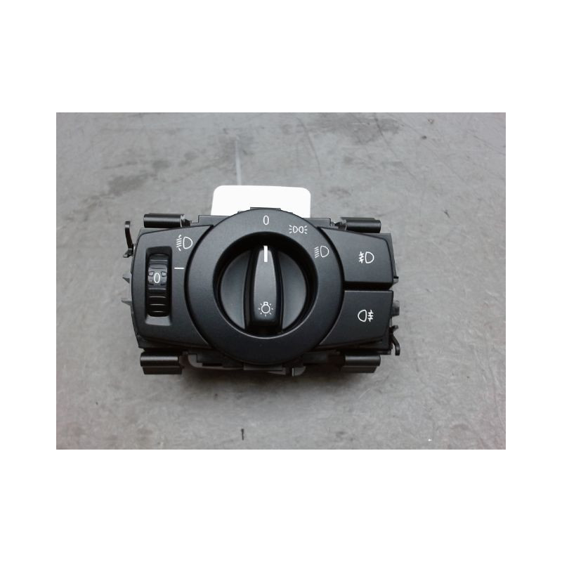 INTERIEUR COMMANDE PHARES B.M.W. SERIE 1