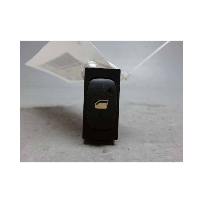 COMMANDE LEVE-GLACE PORTE ARD PEUGEOT 307 PHASE 1 1.6I - 16V